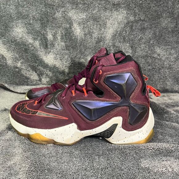 Nike LeBron 13 Men’s 10 shoes 2015 Mulberry Basketball - Picture 1 of 10